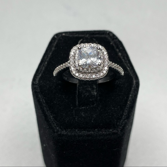 Beautiful Cushion Cut Double Halo White Diamond Cz Silver Plated Ring